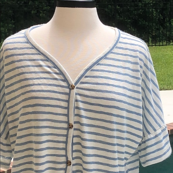 Verve ami v neck, striped, button down, front top - Picture 2 of 10